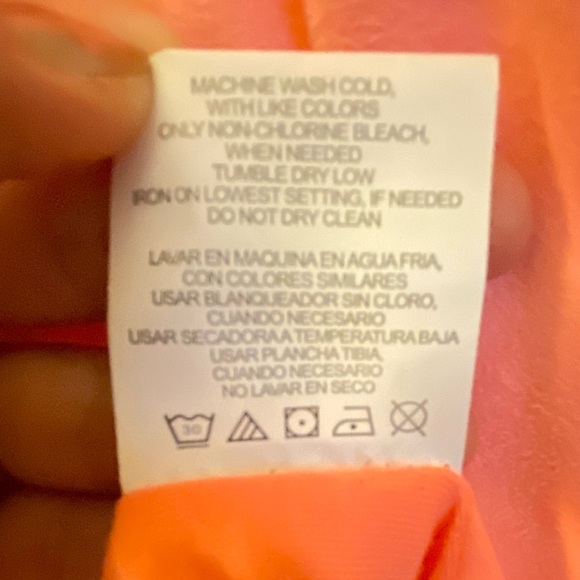 Gianni Bini suede cropped in neon coral, size M. - Picture 6 of 6